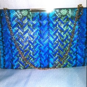 Multicolor snake skin print